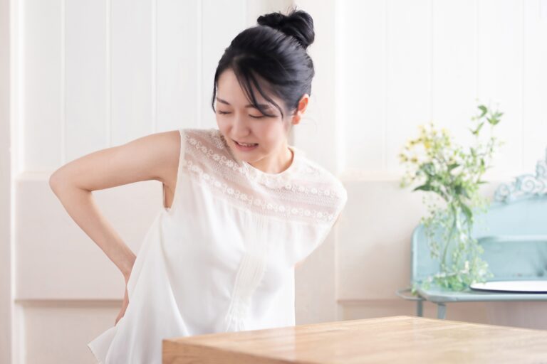 頭痛の原因はストレス？それとも姿勢？